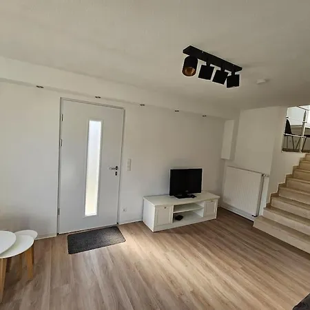 アパート Wohnen Am Allerheiligenberg ラーンシュタイン